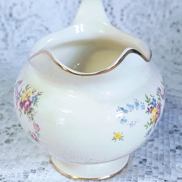 VINTAGE HOMER LAUGHLIN EGGSHELL NAUTILUS FLORAL GRAVY BOAT CIRCA 1946 - Picture 11 of 12